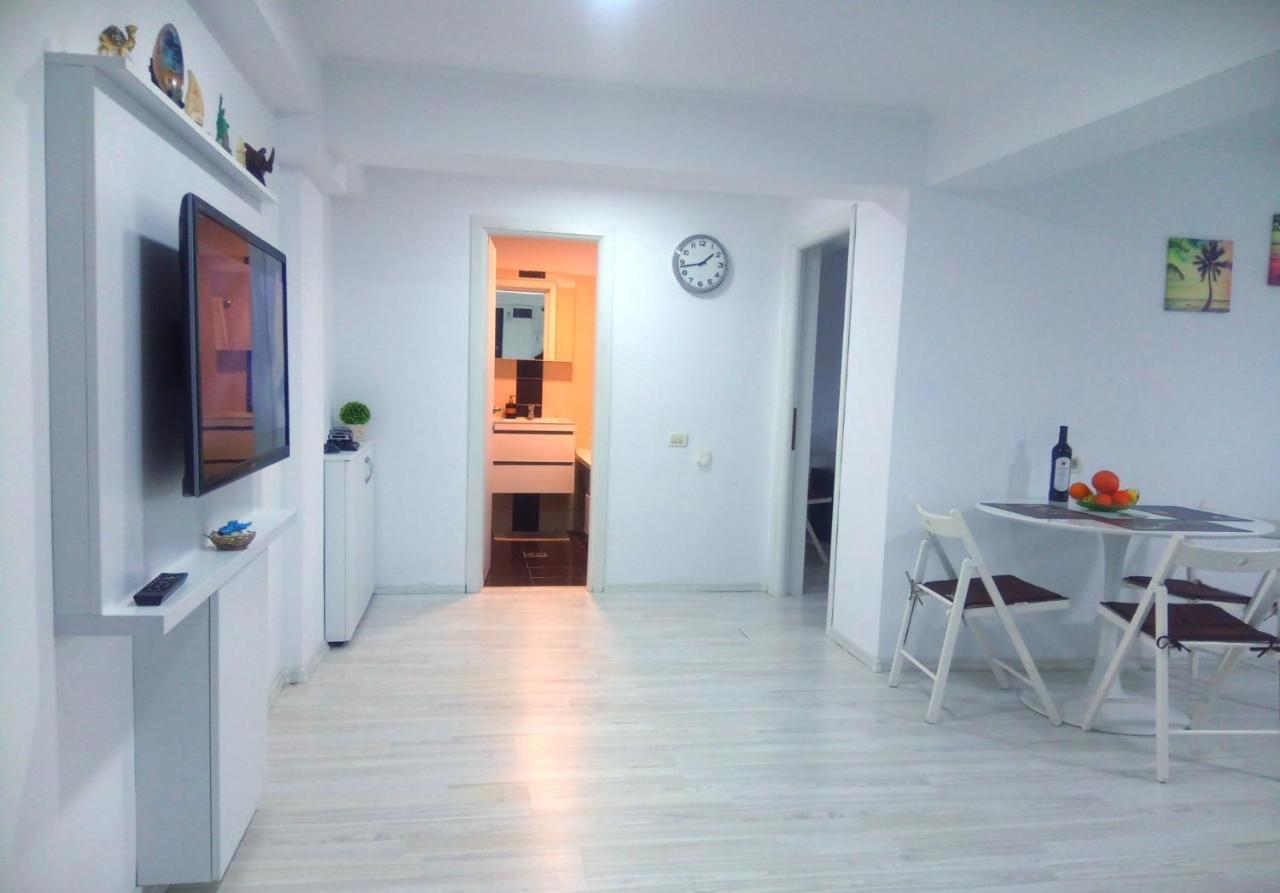 "Near Vega" Apartment Mamaia Exterior photo